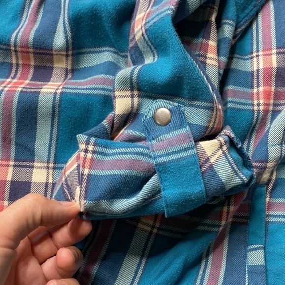 Duluth Trading Blue Pullover Flannel Shirt Size Small - Picture 6 of 6